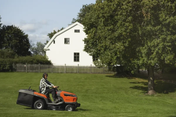 Tracteurs tondeuses Husqvarna TC 220T – Image 4